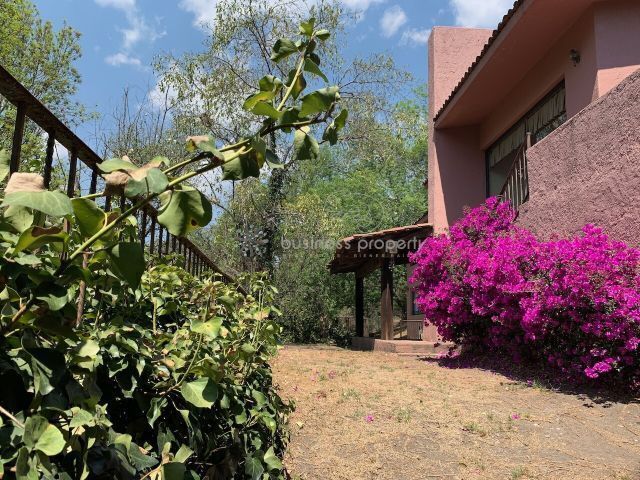 casa-en-venta-en-zona-esmeralda-muy-amplia-y-grandes-espacios10-36237
