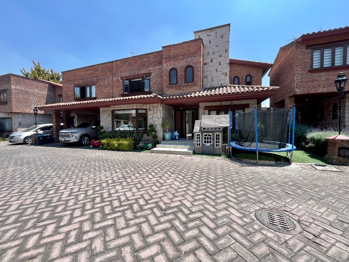 casa-en-venta-fraccionamiento-casa-magna-metepec-a-un-costado-de-plaza-mayor35-30633