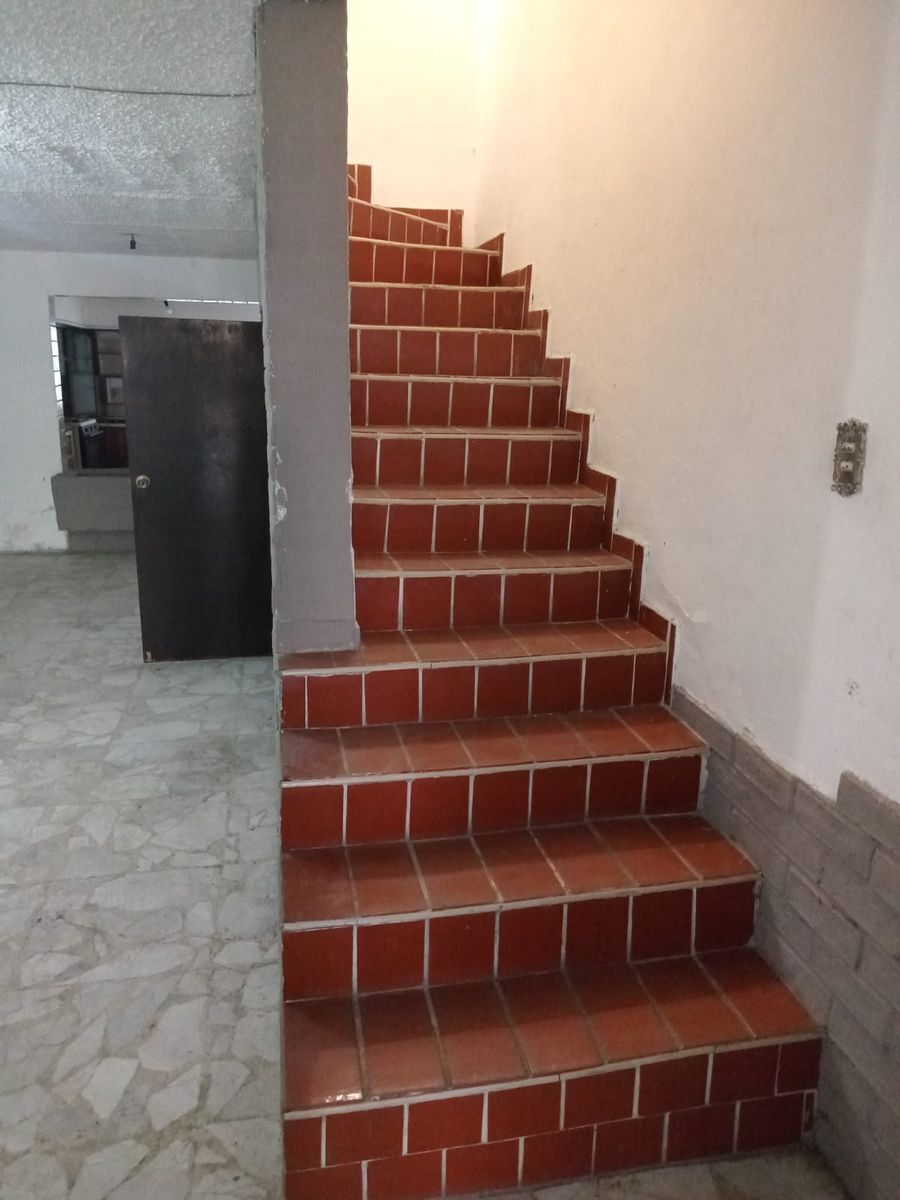 casa-en-venta-para-remodelar-en-paseos-del-sol--zapopan-jalisco3-24180