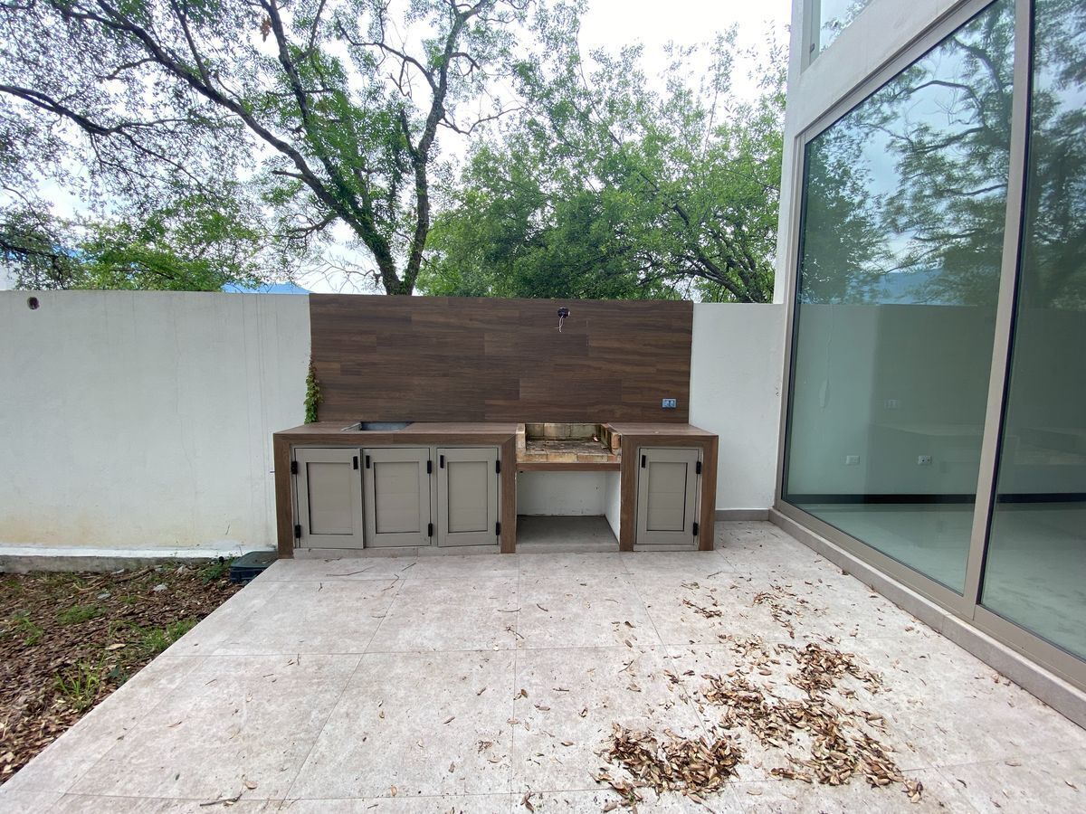 casa-en-venta-patio-amplio-el-uro2-carretera-nacional-monterrey12-15130