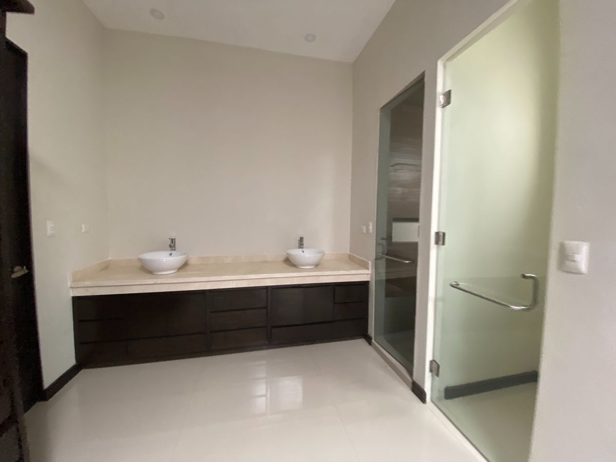 casa-en-venta-patio-amplio-el-uro2-carretera-nacional-monterrey22-15130