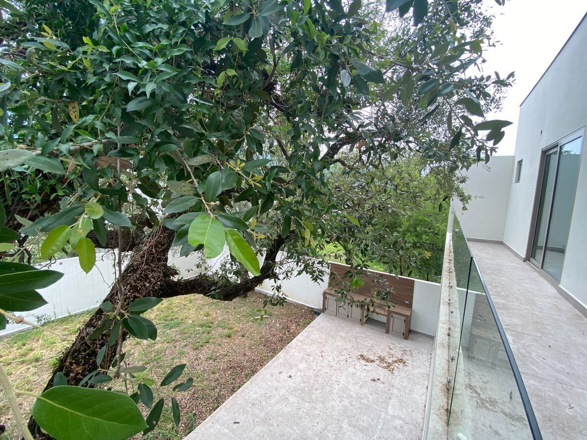 casa-en-venta-patio-amplio-el-uro2-carretera-nacional-monterrey34-15130