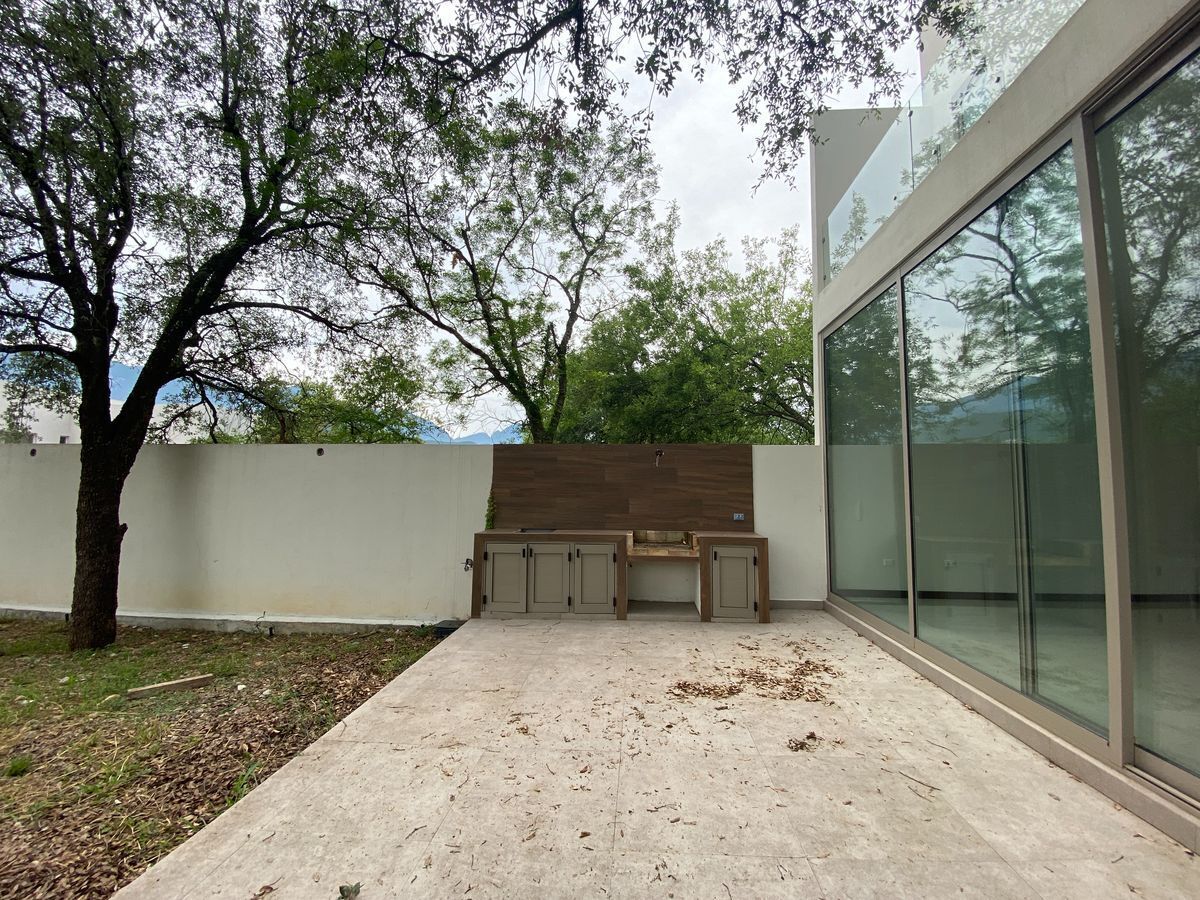 casa-en-venta-patio-amplio-el-uro2-carretera-nacional-monterrey9-15130