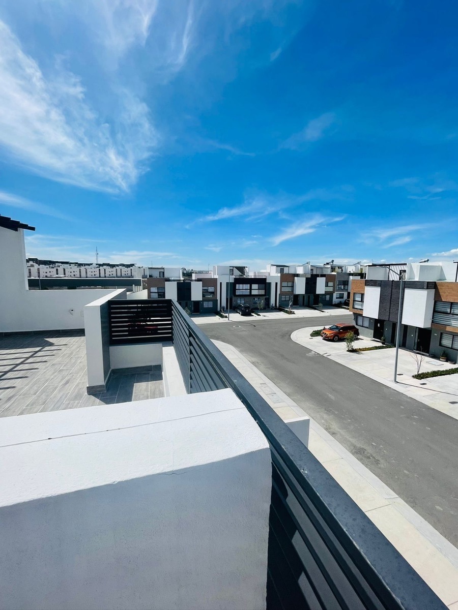 casa-en-venta-quertaro--roof-garden-4-recmaras-alberca40-26538