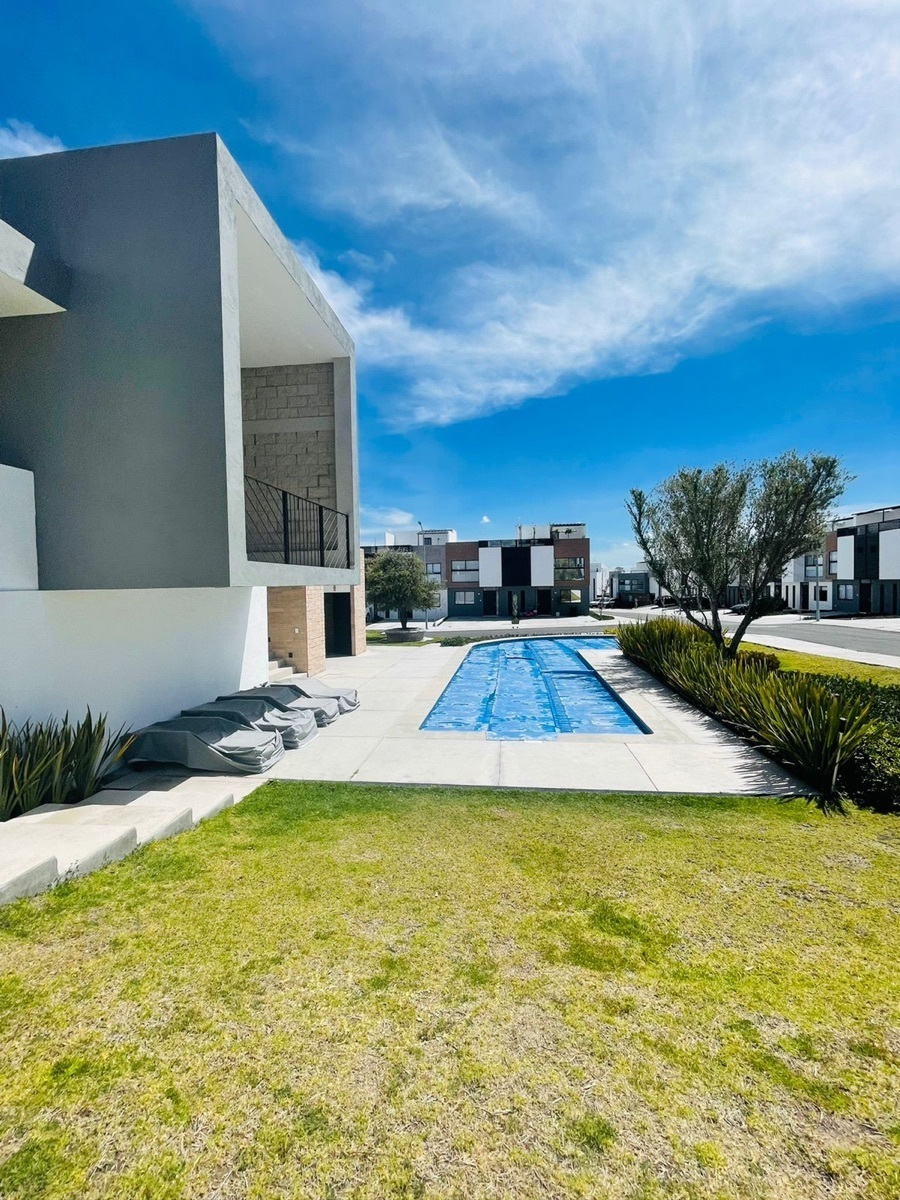casa-en-venta-quertaro--roof-garden-4-recmaras-alberca47-26538