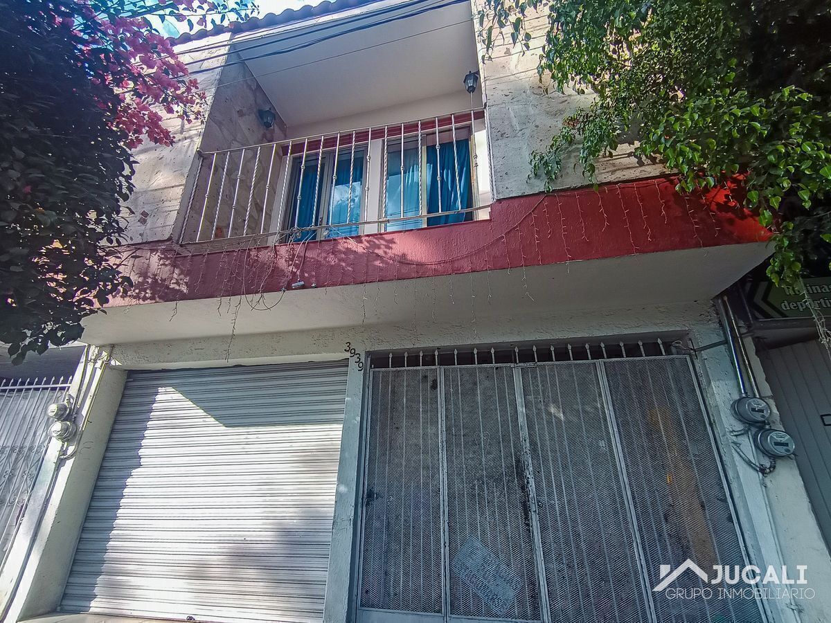 casa-en-venta-sobre-avenida-en-la-colonia-oblatos-guadalajara-jal2-21857