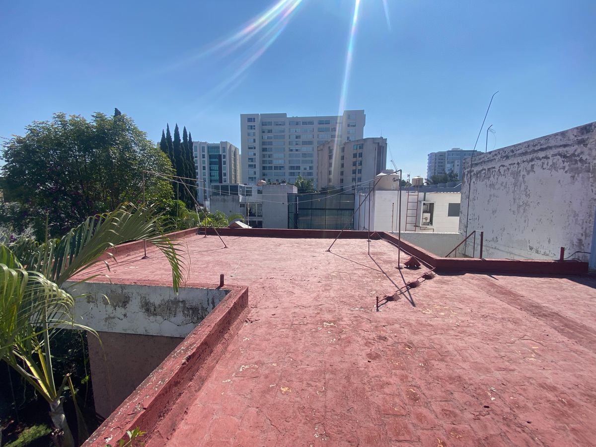 casa-en-venta-sobre-juan-palomar-y-arias-galeras-del-calzado-gdl14-18090