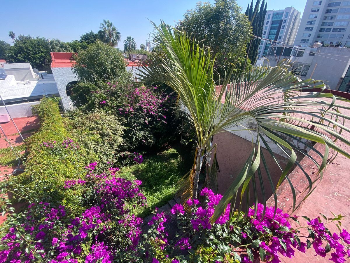 casa-en-venta-sobre-juan-palomar-y-arias-galeras-del-calzado-gdl16-18090