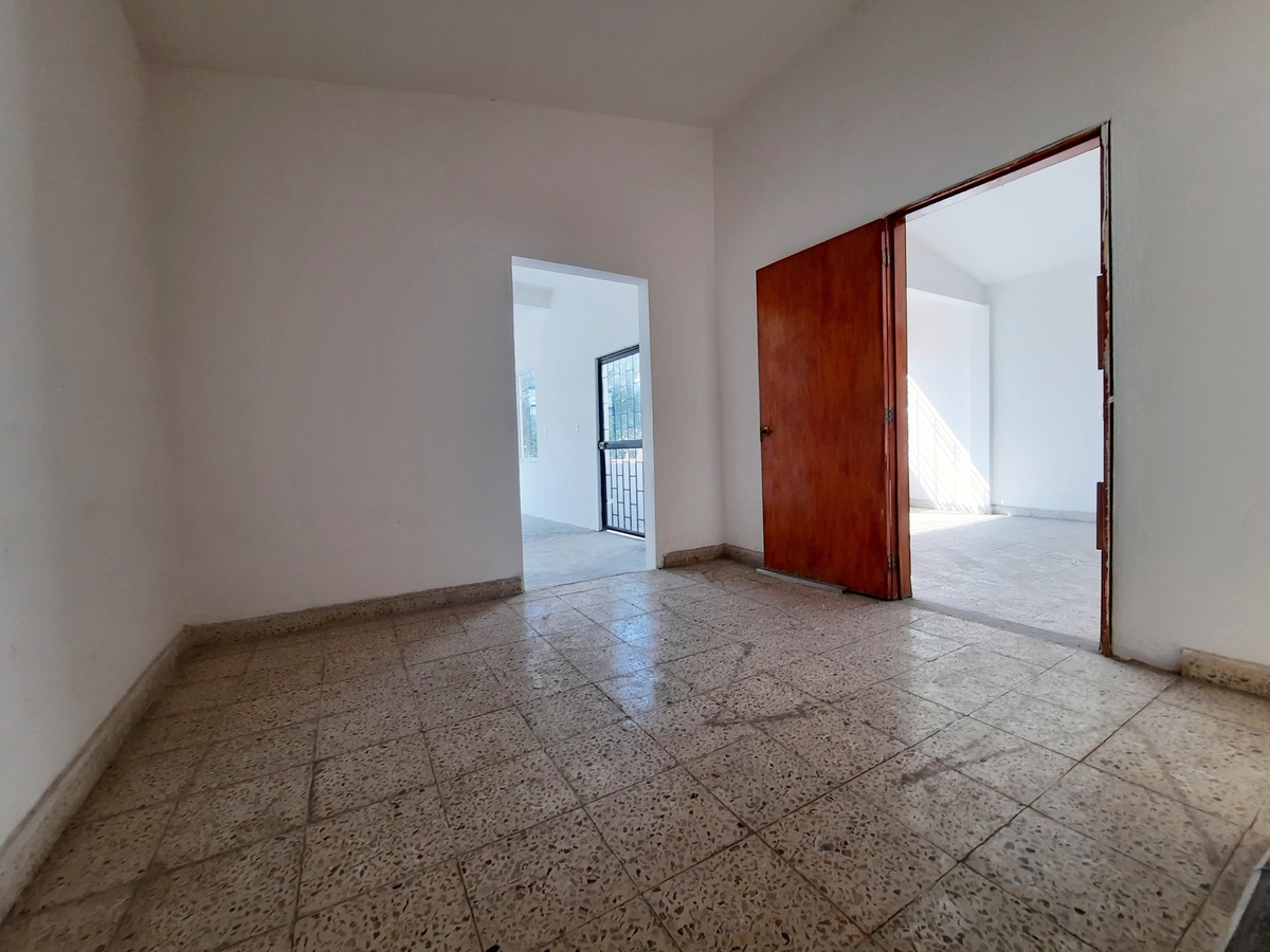 casa-en-venta-tipo-duplex-con-local-comercial-por-5-de-mayo10-15920