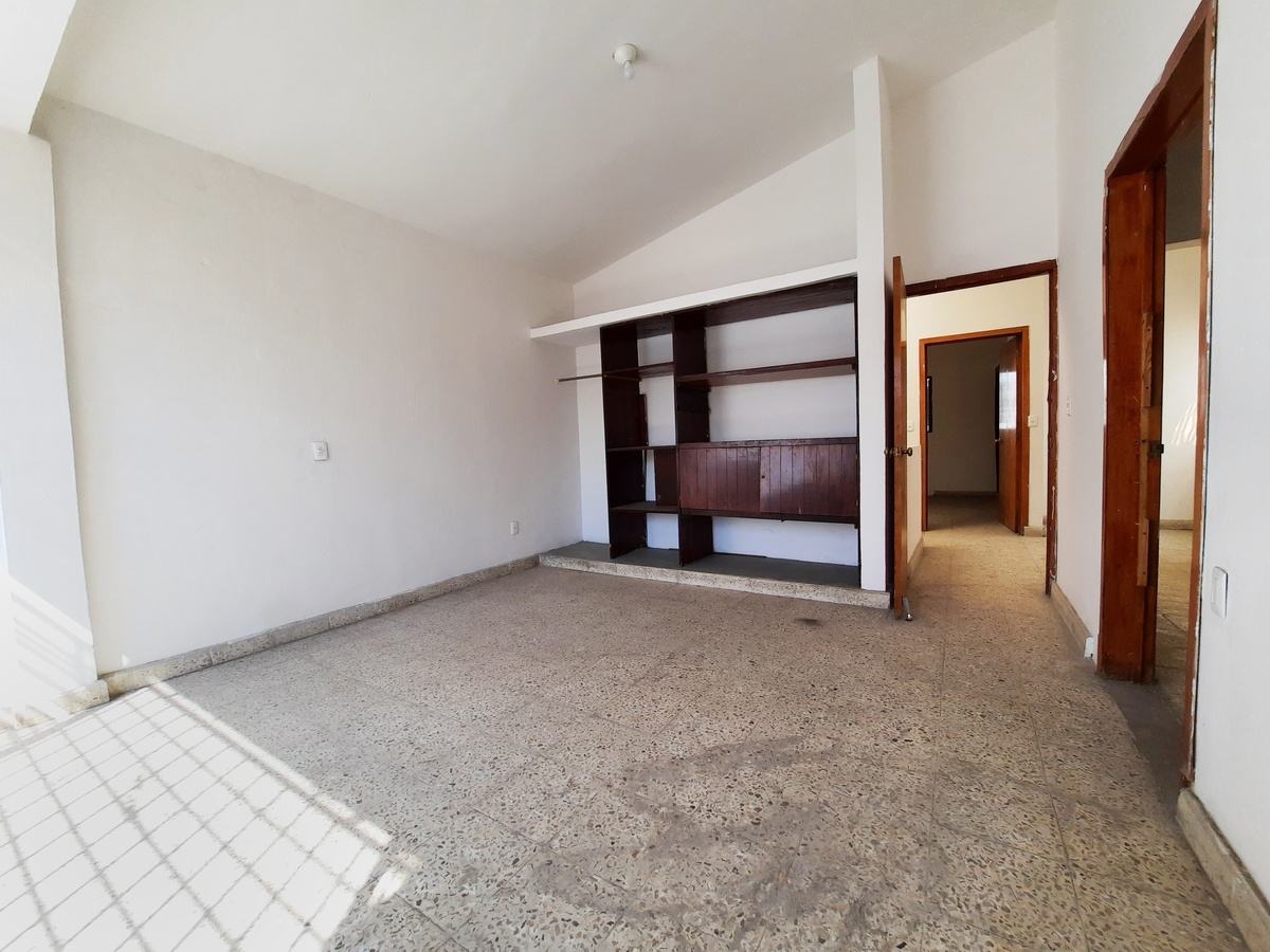 casa-en-venta-tipo-duplex-con-local-comercial-por-5-de-mayo11-15920