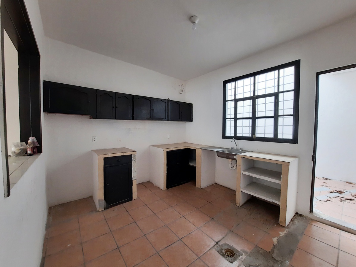 casa-en-venta-tipo-duplex-con-local-comercial-por-5-de-mayo7-15920