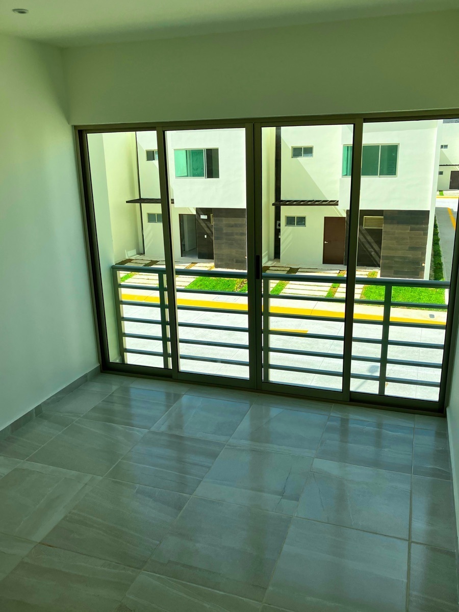 casa-nueva-en-venta-de-3-recmaras-en-cancun-a-15-min-del-aeropuerto15-33596