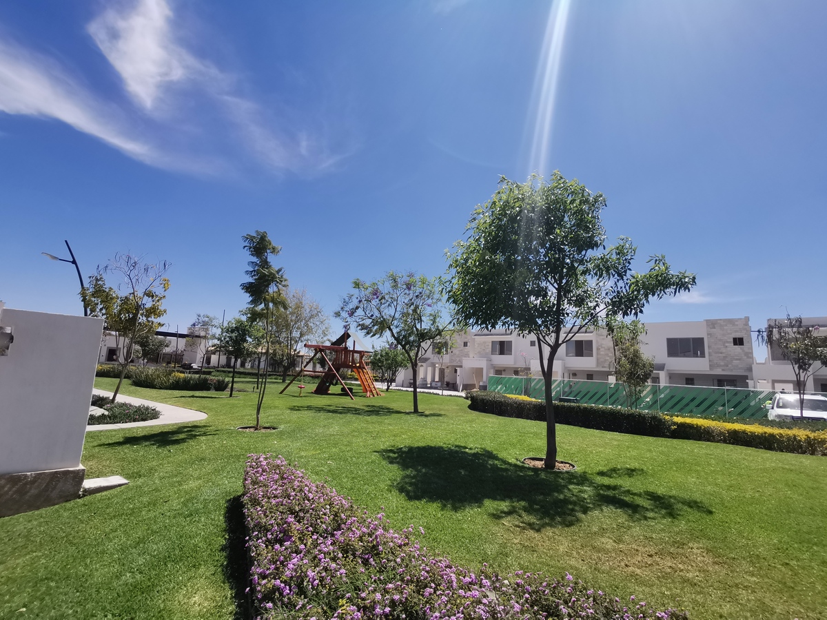 casa-nueva-en-venta-fraccionamiento-privado-al-sur-de-len-gto-modelo-navarra35-30824