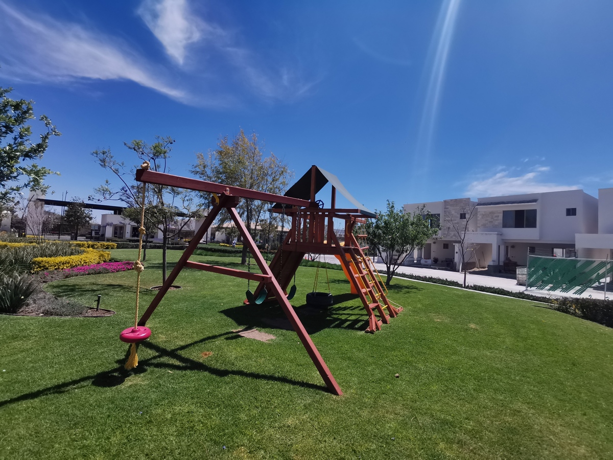 casa-nueva-en-venta-fraccionamiento-privado-al-sur-de-len-gto-modelo-navarra36-30824