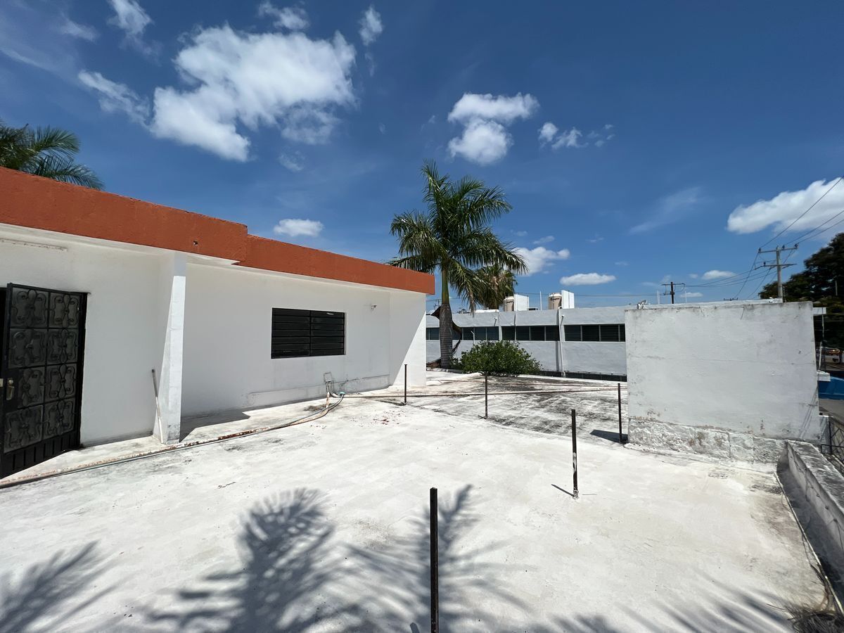 casa-para-oficinas-sobre-avenida-circuito-colonias-en-renta-mrida-yucatn42-22266