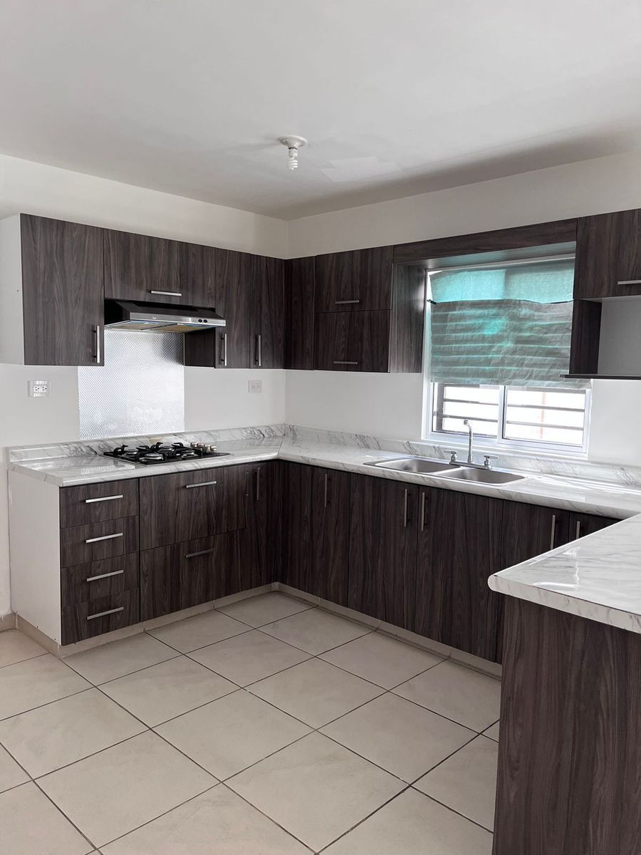 casa-renta-en-arezzo-residencial16-22519