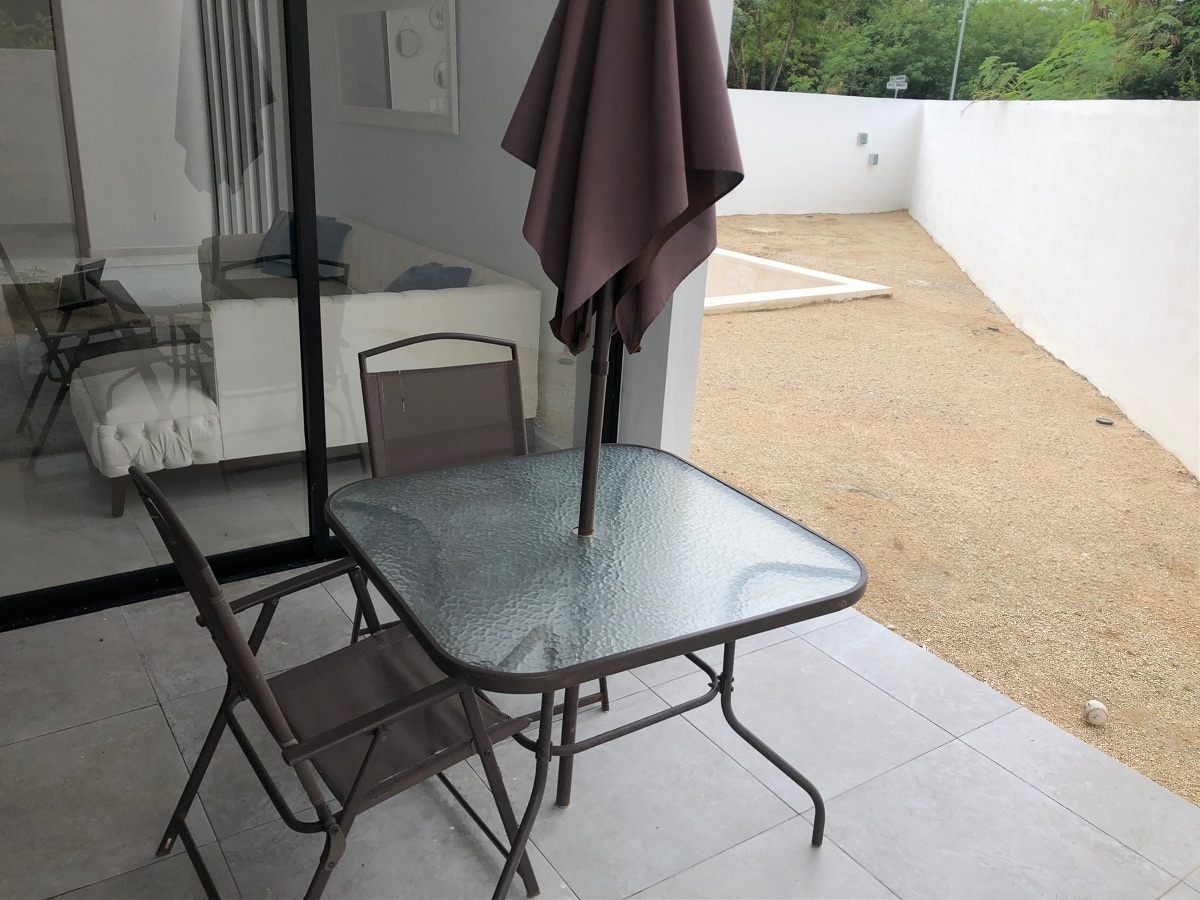 casa-seminueva-con-alberca-frente-a-parque-en-condominio8-25687