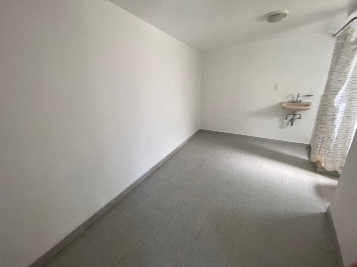 casa-sola-en-renta-tecamachalco-3-recamaras-amplia-terraza18-22843