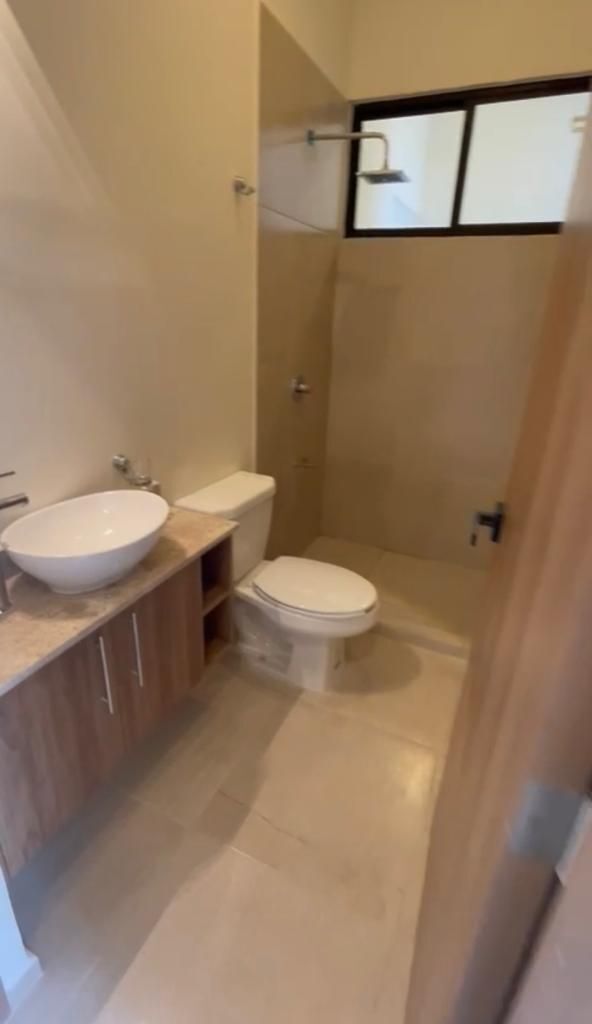 casa-tipo-townhouse-con-alberca-en-venta-dentro-privada-bellavista-dzyta4-32200