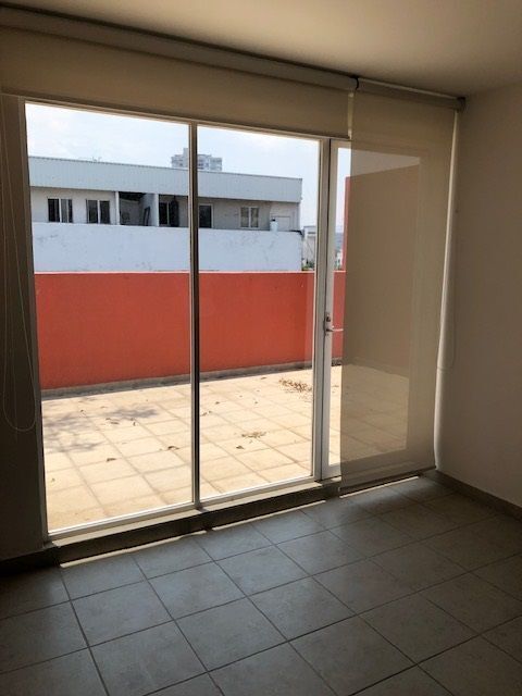 cmodo-en-dos-pisos-con-terraza-privada-y-opcin-a-tercera-recmara14-34531