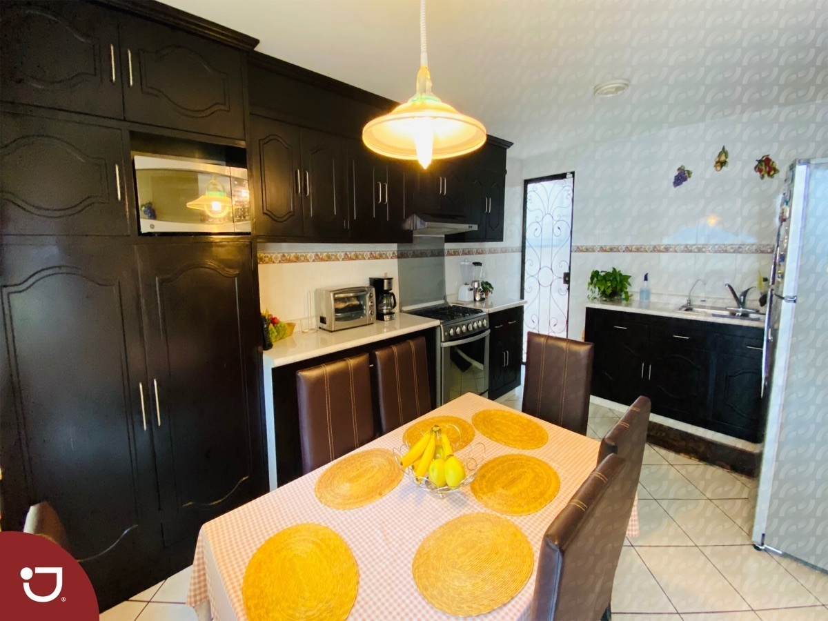 confortable-casa-a-la-venta-en-fuentes-de-las-nimas-xalapa9-14291