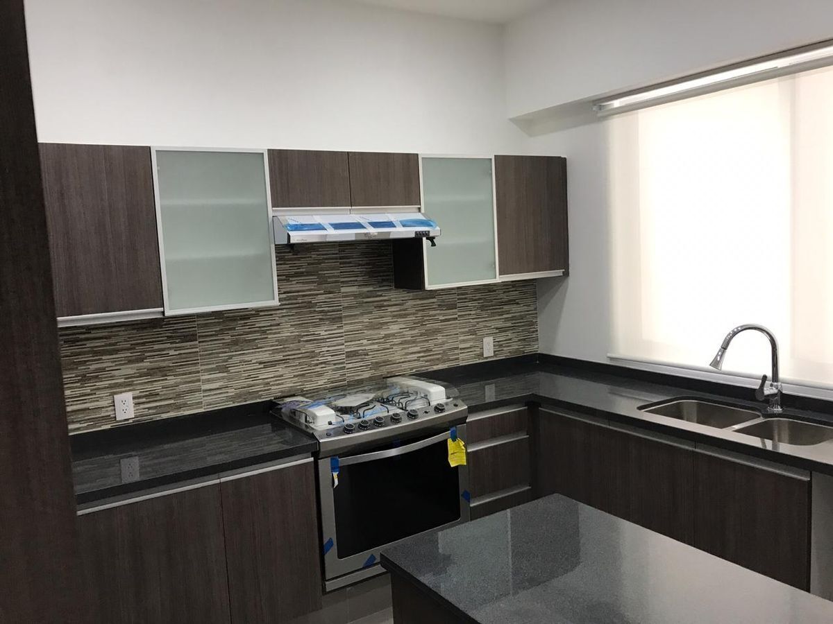 departamento-en-renta--dentro-de-villa-florence7-32470