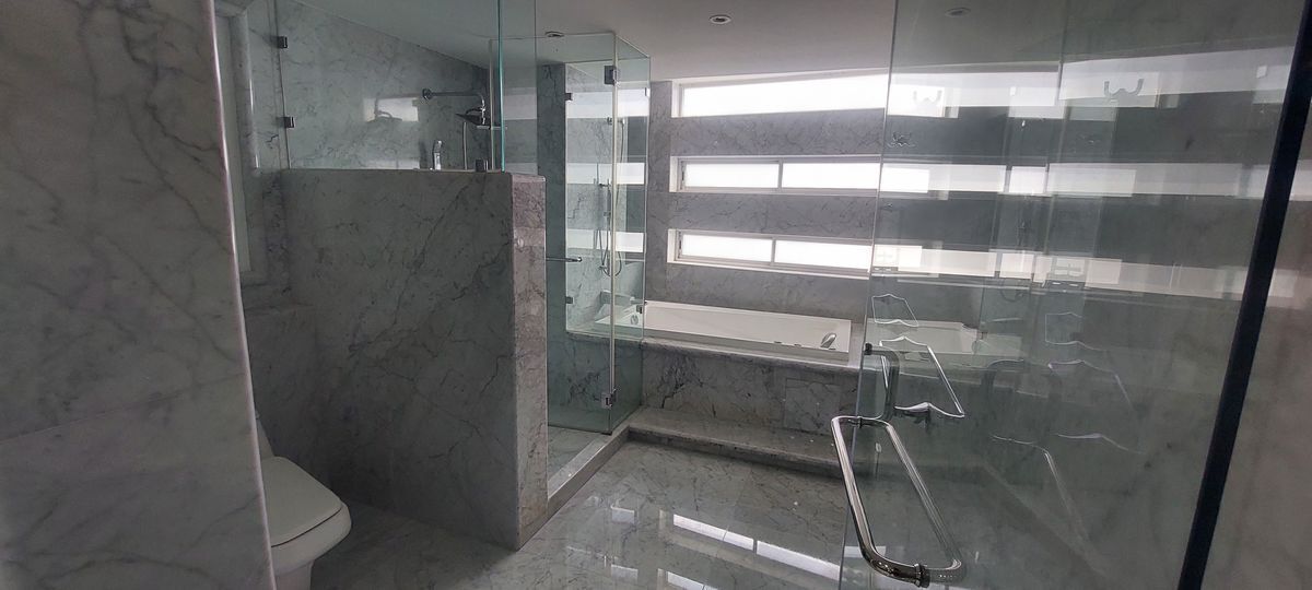 departamento-en-venta-y-renta-en-highland-bosque-real-de-360mts-3-rec16-29040