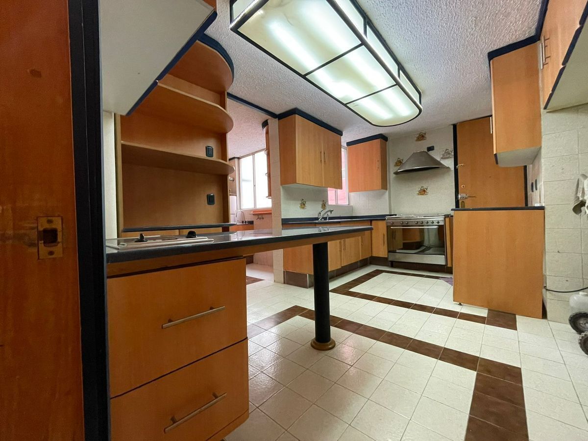 departamento-sumamente-amplio-exlusivo-y-acogedor11-24530