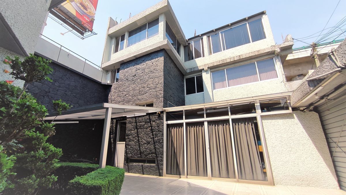 edificio-3-niveles-con-potencial-para-10-pisos-y-1-casa-a-la-venta2-25896