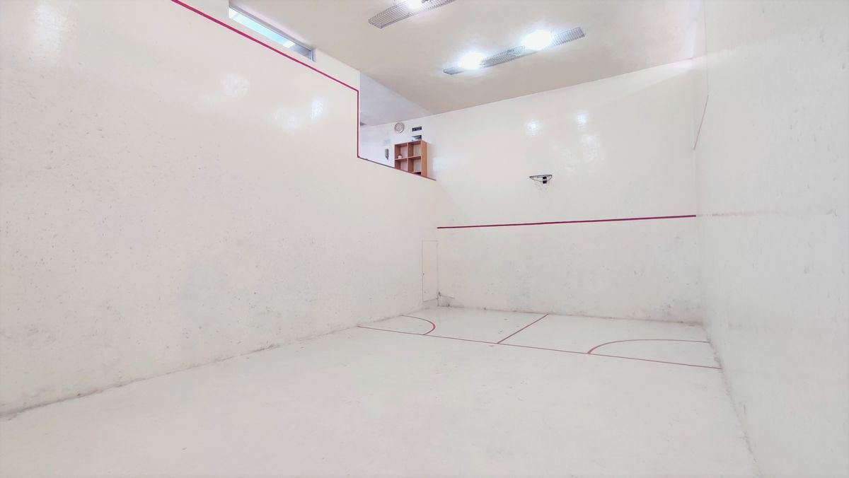 edificio-3-niveles-con-potencial-para-10-pisos-y-1-casa-a-la-venta22-25896