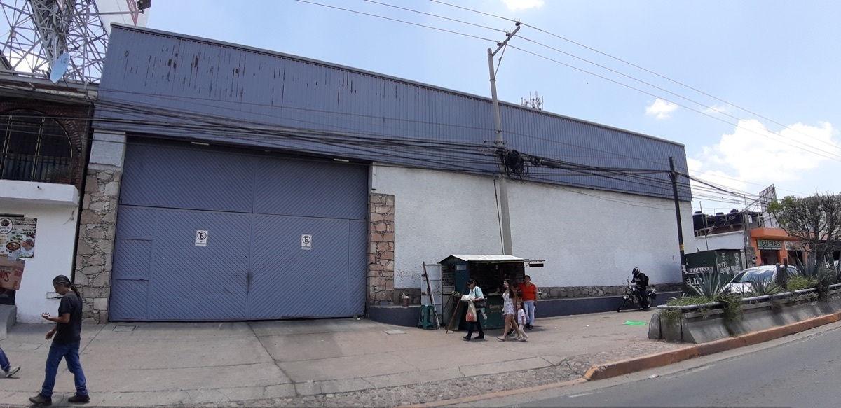 Edificio comercial en VENTA o RENTA en blvd Euquerio Guerrero en Guanajuato