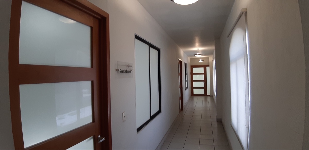 edificio-comercial-en-venta-o-renta-en-blvd-euquerio-guerrero-en-guanajuato14-30809