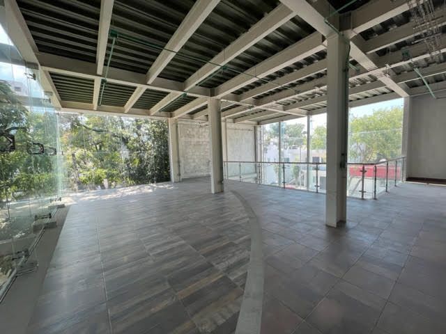 edificio-moderno-en-renta-para-oficinas9-20019