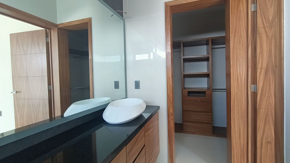 en-venta-hermosa-casa-en-esquina-valle-imperial-coto-maya-con-roof-garden8-24168