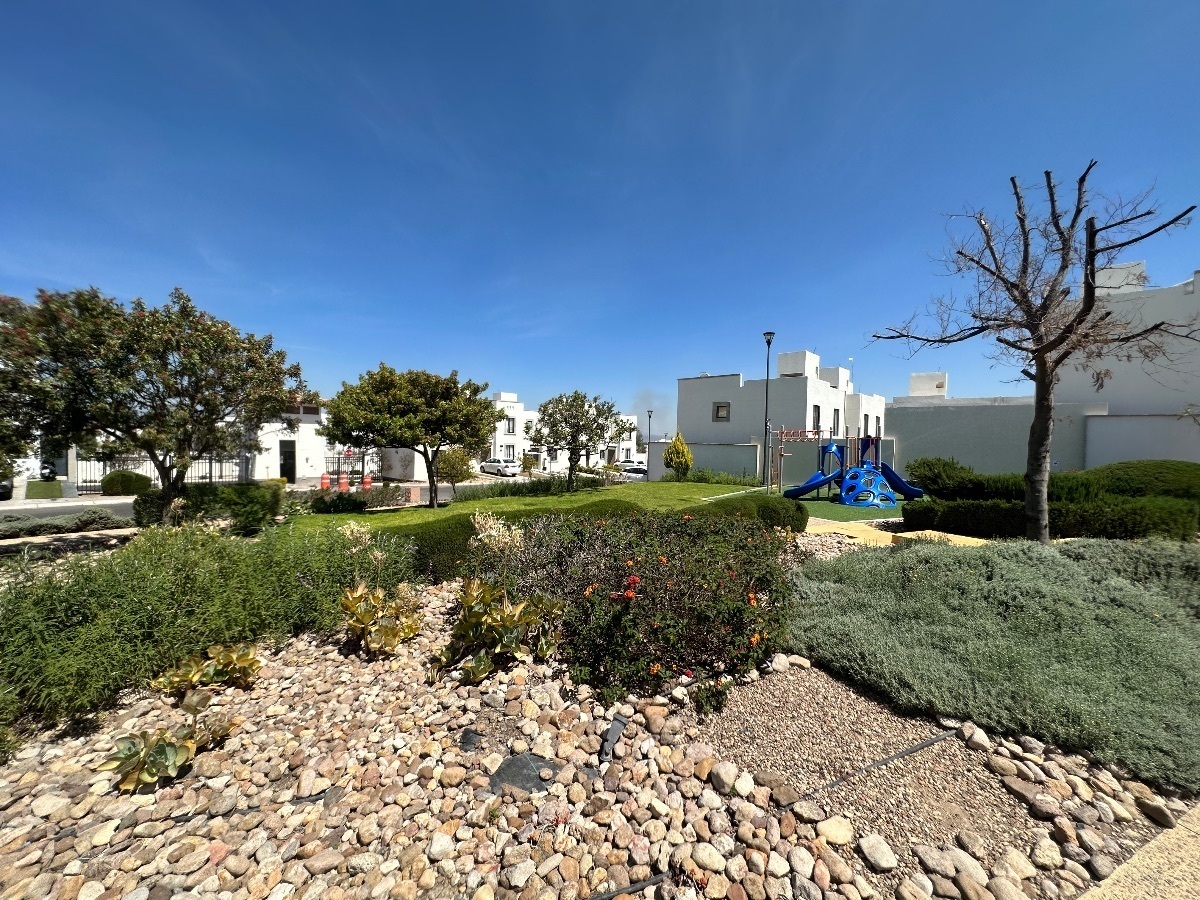 encantadora-casa-en-esquina-en-provenza-el-marqus19-31054