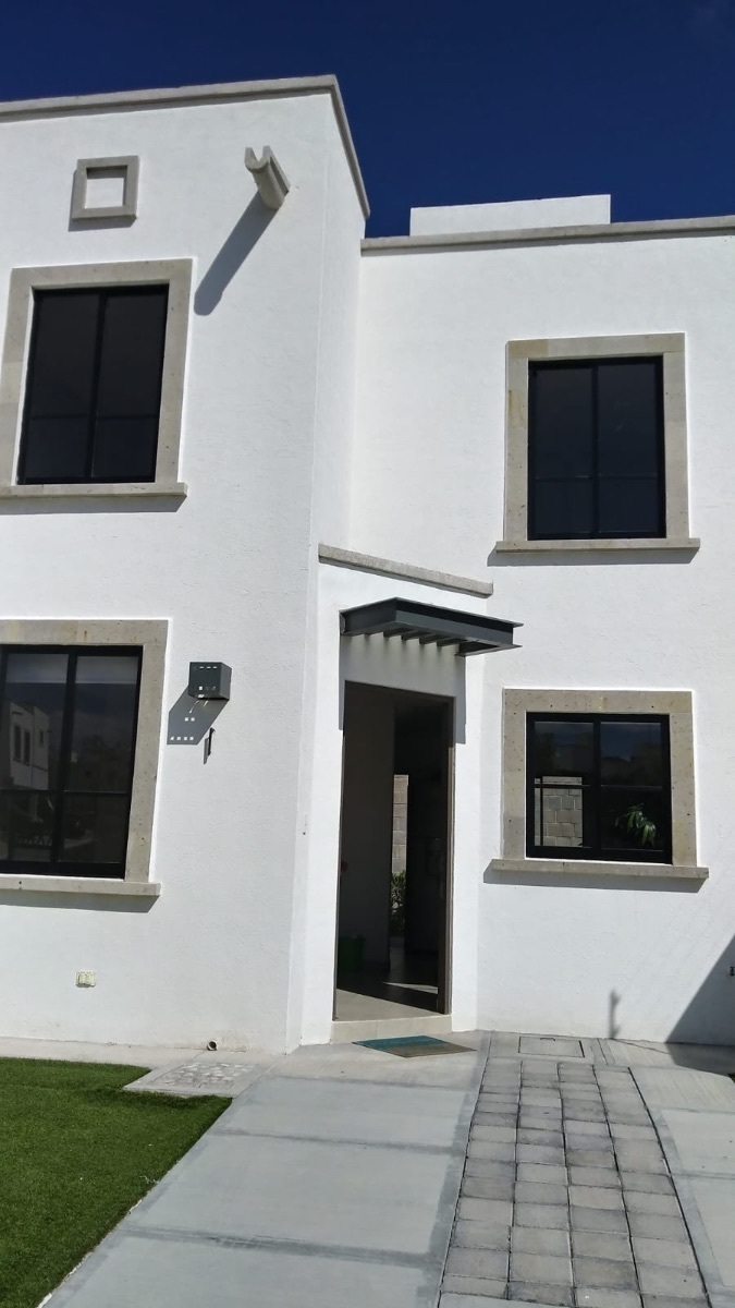 encantadora-casa-en-esquina-en-provenza-el-marqus2-31054