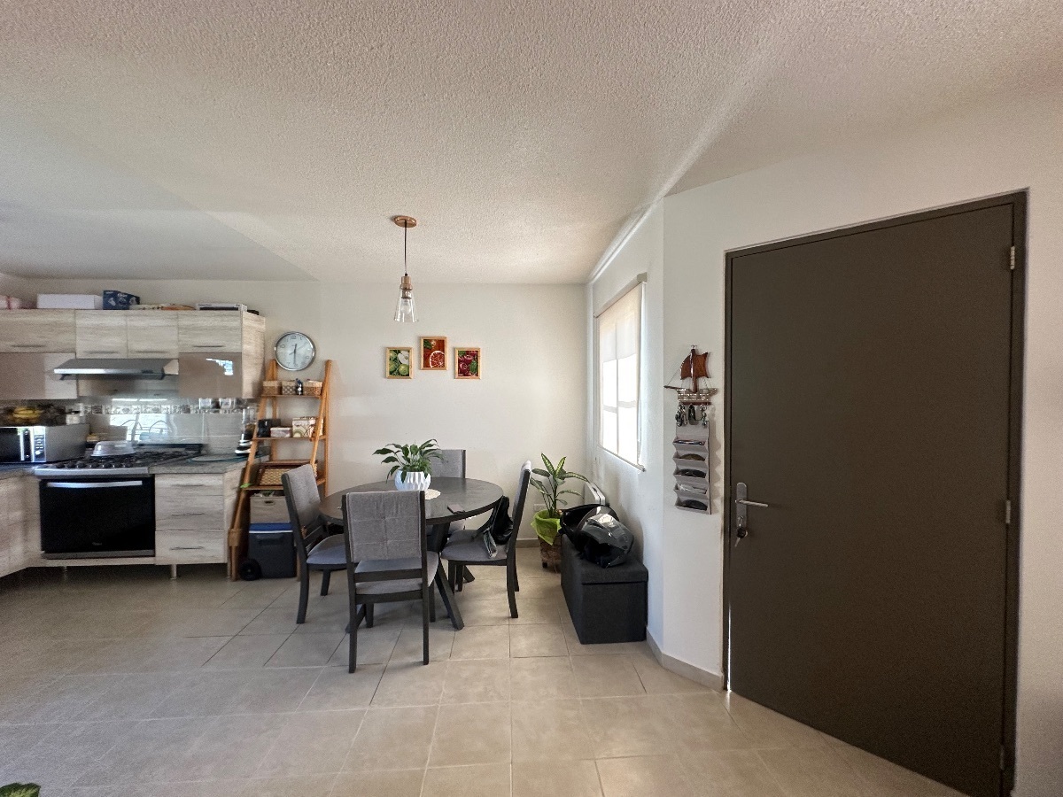 encantadora-casa-en-esquina-en-provenza-el-marqus6-31054