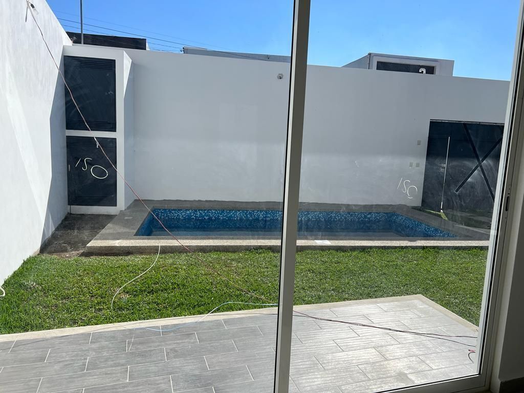 estrena-casa-con-alberca-estilo-moderno2-32015