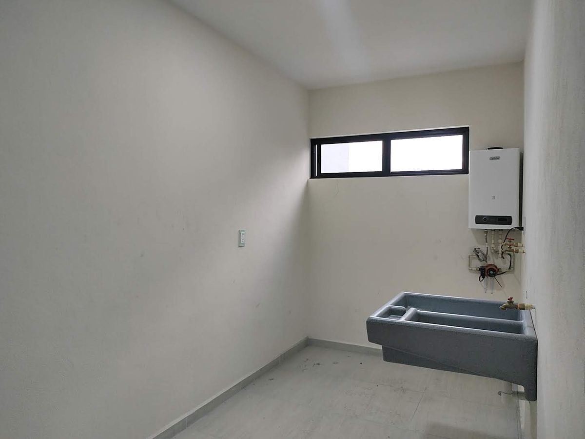 estrena-casa-en-juriquilla-a-5-minutos-de-la-uvm10-28361