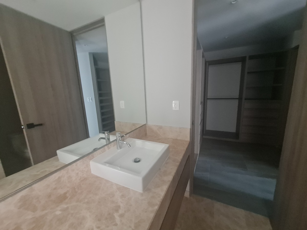 estrena-lujoso-departamento-en--bosque-real-con-vistas-inigualables16-12248