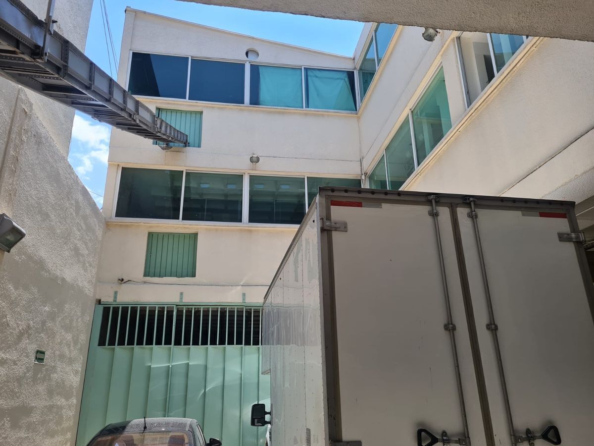 excelente-bodega-en-calle-avena-granjas-mxico5-25453