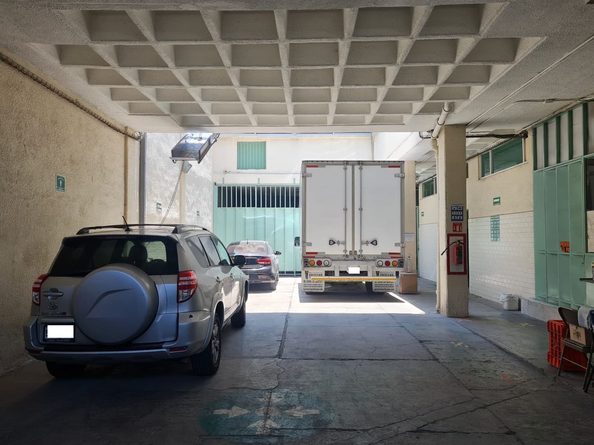 excelente-bodega-en-calle-avena-granjas-mxico6-25453