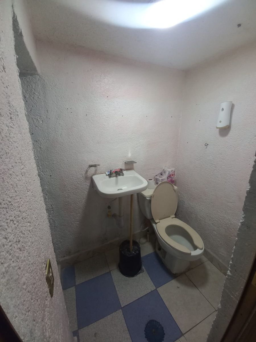excelente-inversion-casa-con-5-departamentos-ubicado-en-valle-de-aragon4-33045