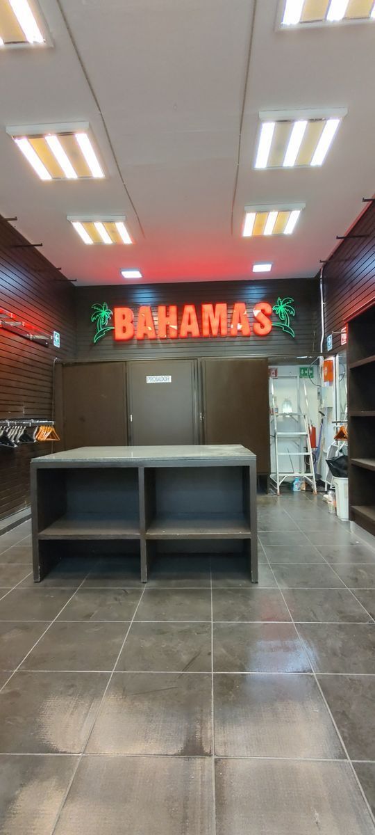 excelente-local-plaza-comercial-con-alta-densidad10-24525