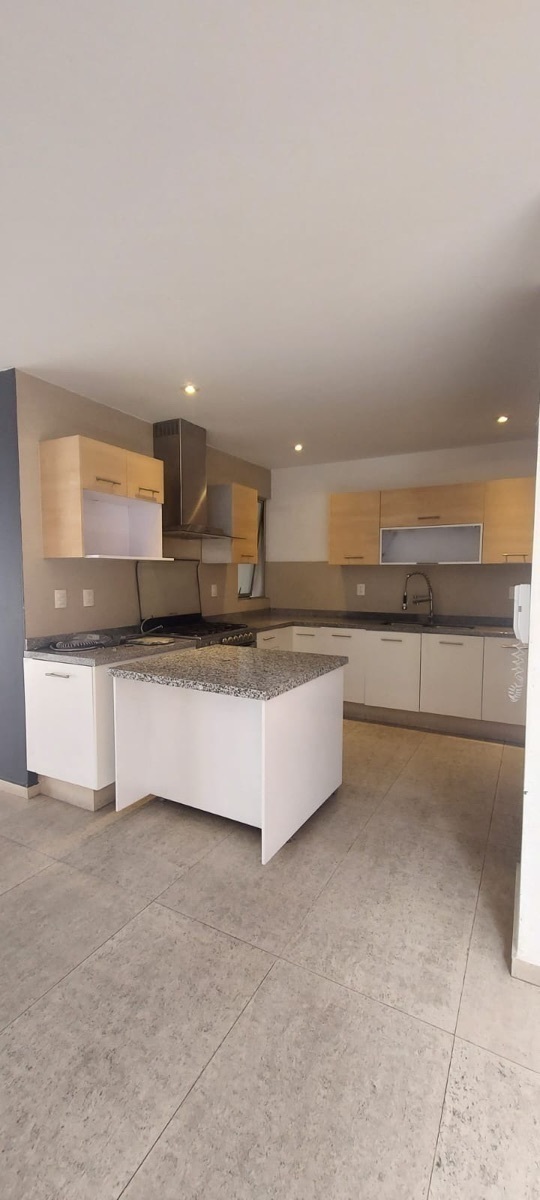 hermosa-casa-en-condominio-en-olivar-de-los-padres5-27641