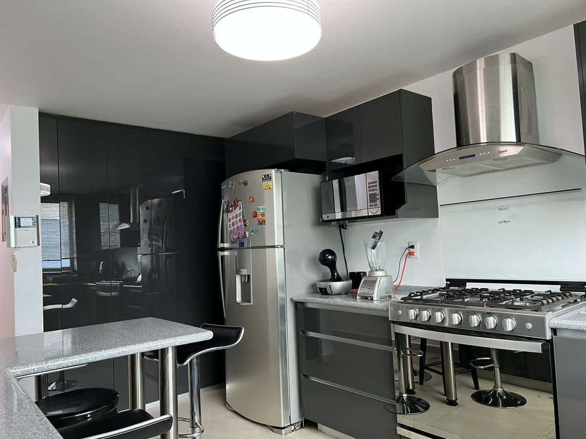 HERMOSA RESIDENCIA  EN VENTA LISTA PARA HABITAR