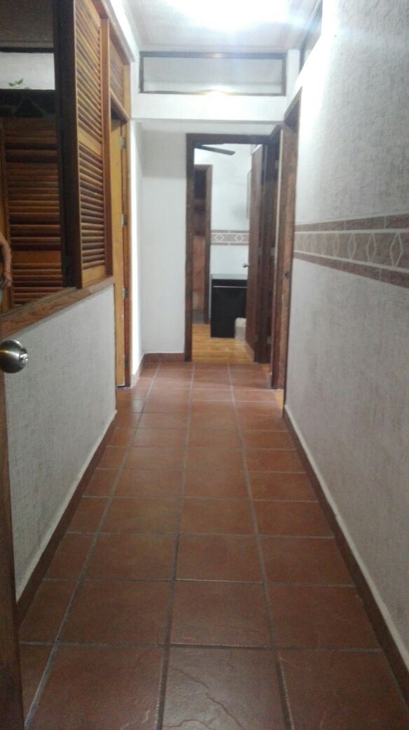 hermosa-residencia-a-orilla-del-lago-de-tequesquitengo9-34752