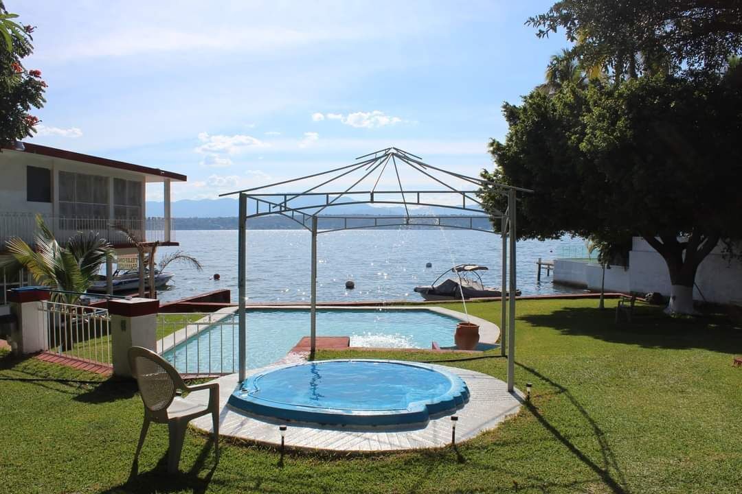 hermosa-residencia-para-gozar-al-mximo-el-lago-de-tequesquitengo20-34713