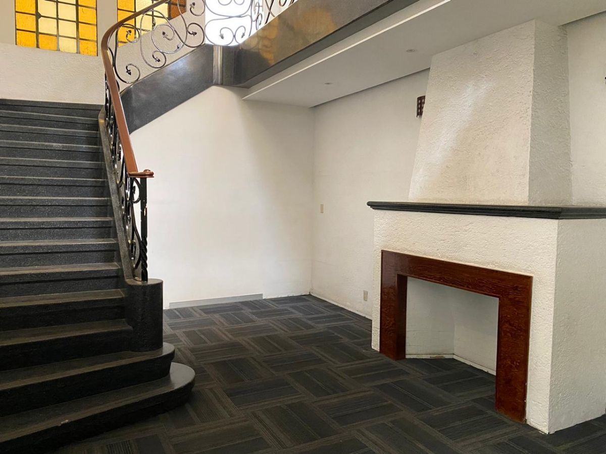 hermosa-y-funcional-casa-con-uso-de-suelo-oficinas-col-del-valle16-12285