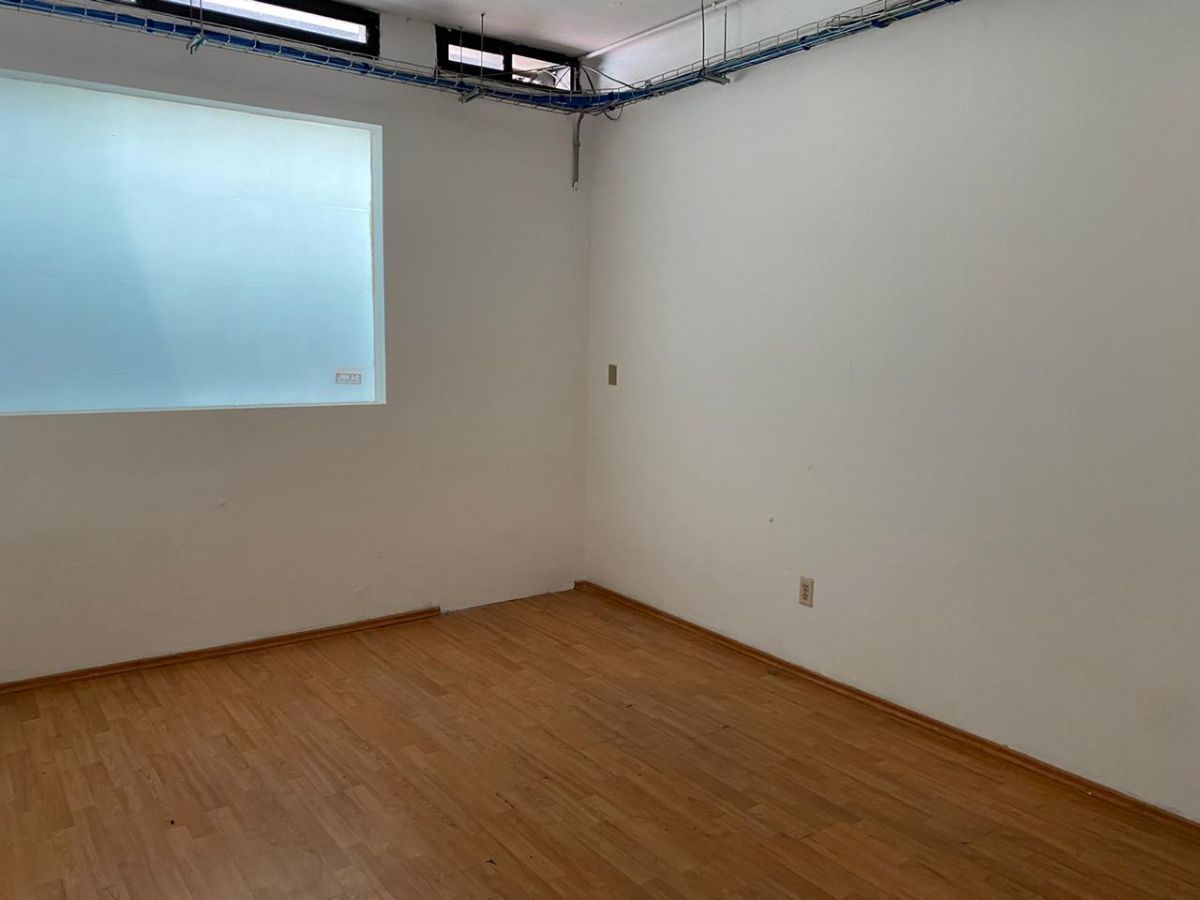 hermosa-y-funcional-casa-con-uso-de-suelo-oficinas-col-del-valle18-12285